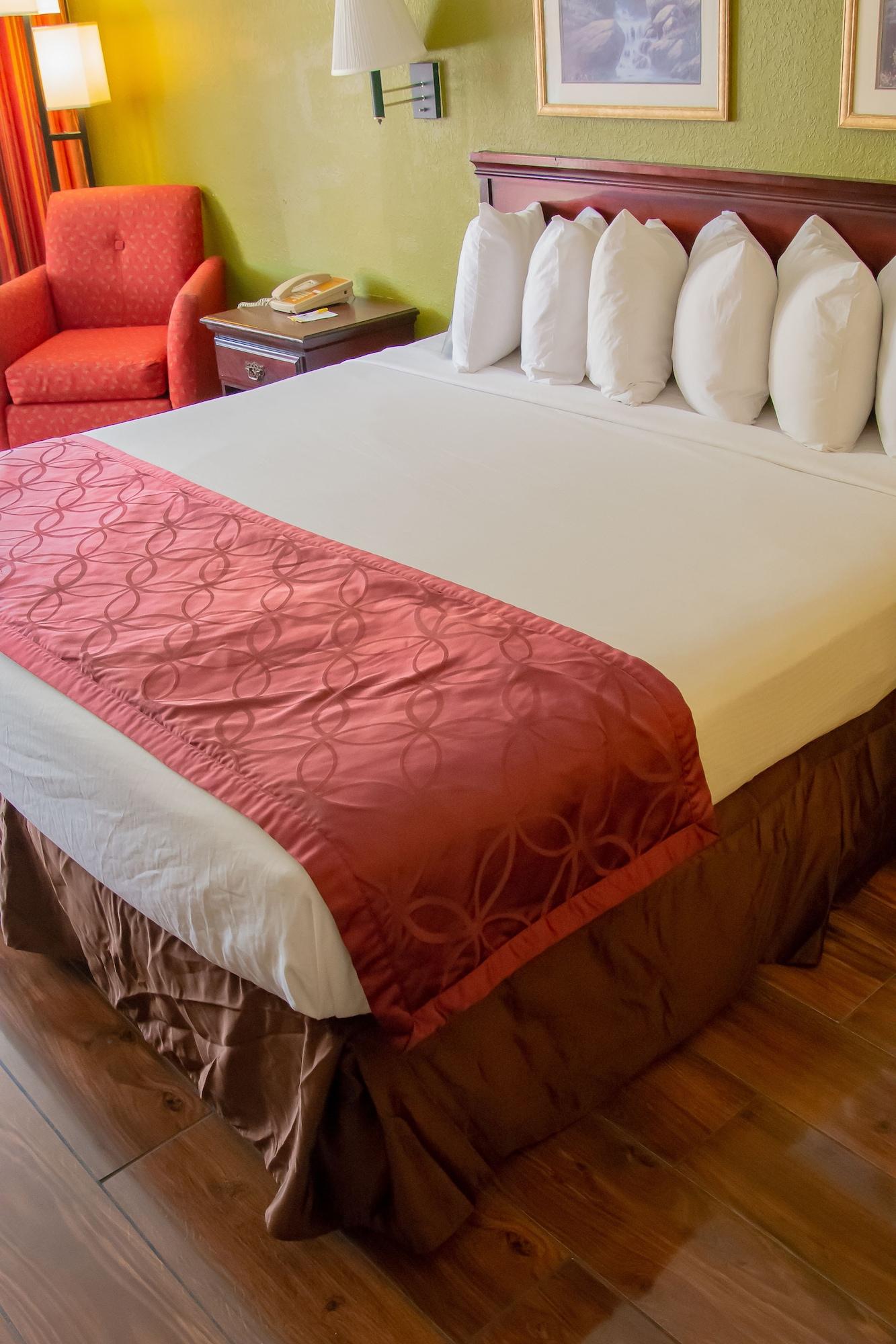 Days Inn By Wyndham Nashville Saint Thomas West Hospital Екстериор снимка