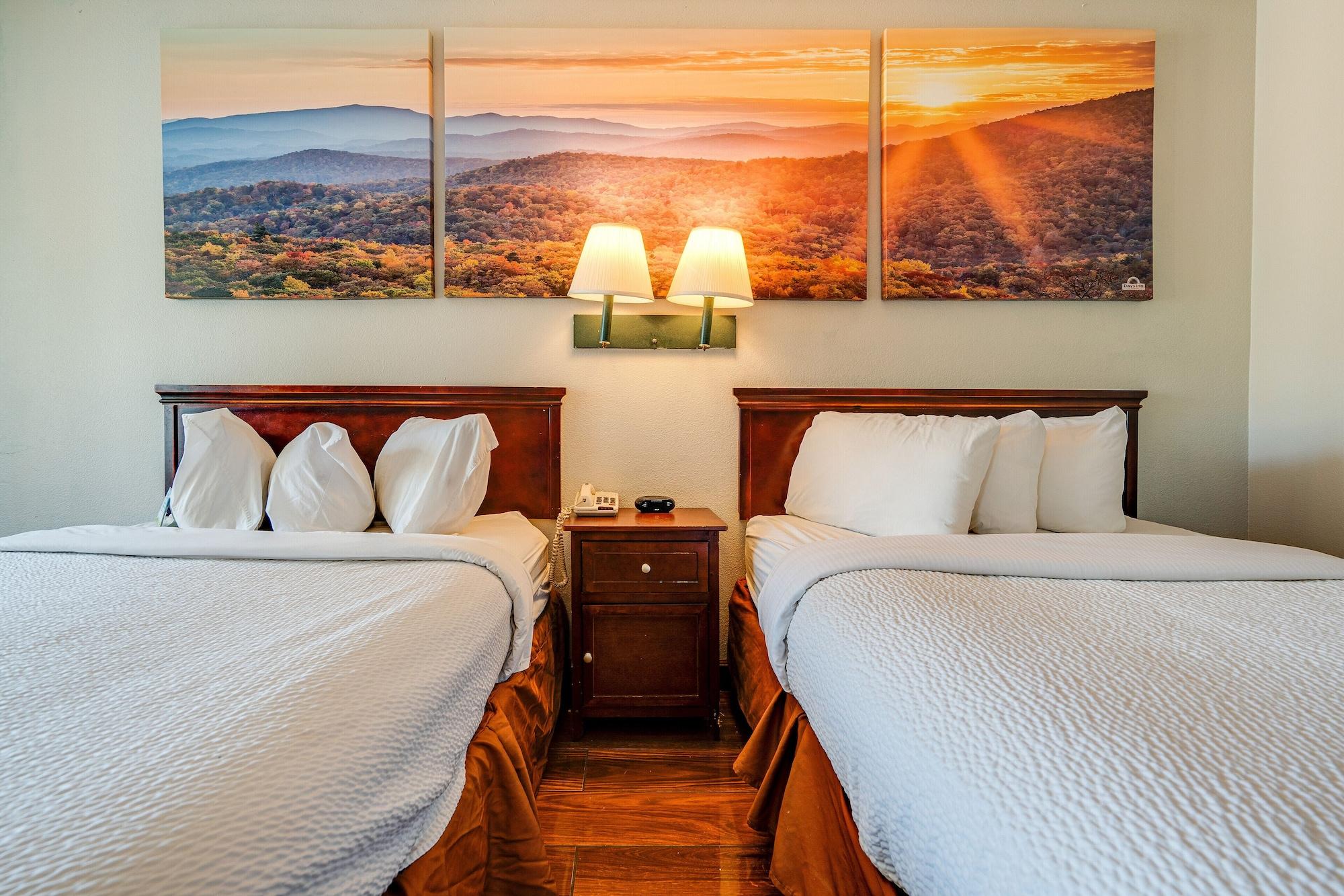 Days Inn By Wyndham Nashville Saint Thomas West Hospital Екстериор снимка