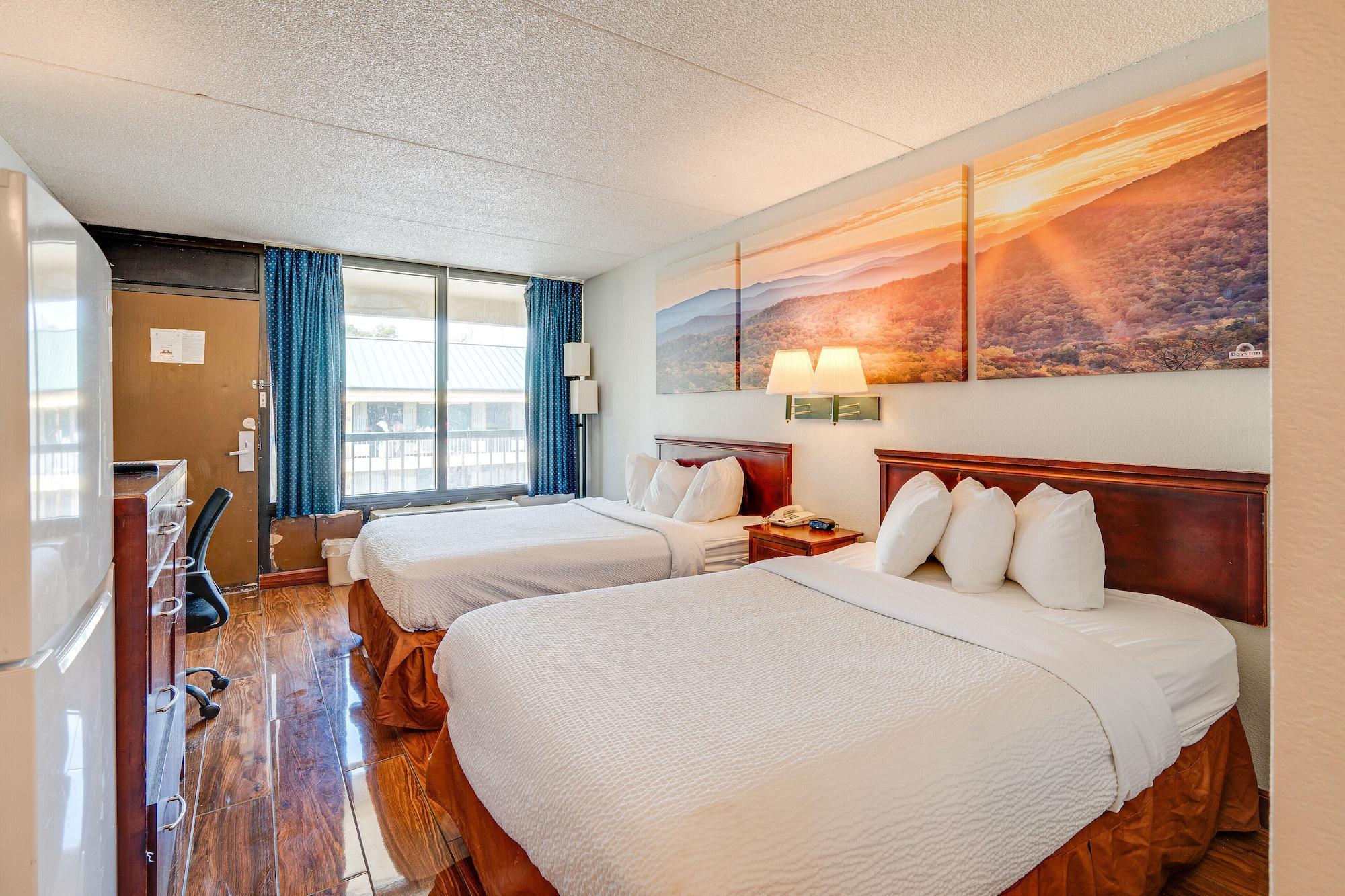 Days Inn By Wyndham Nashville Saint Thomas West Hospital Екстериор снимка