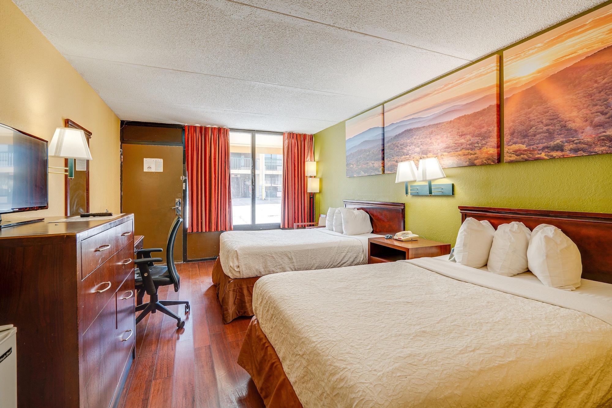Days Inn By Wyndham Nashville Saint Thomas West Hospital Екстериор снимка
